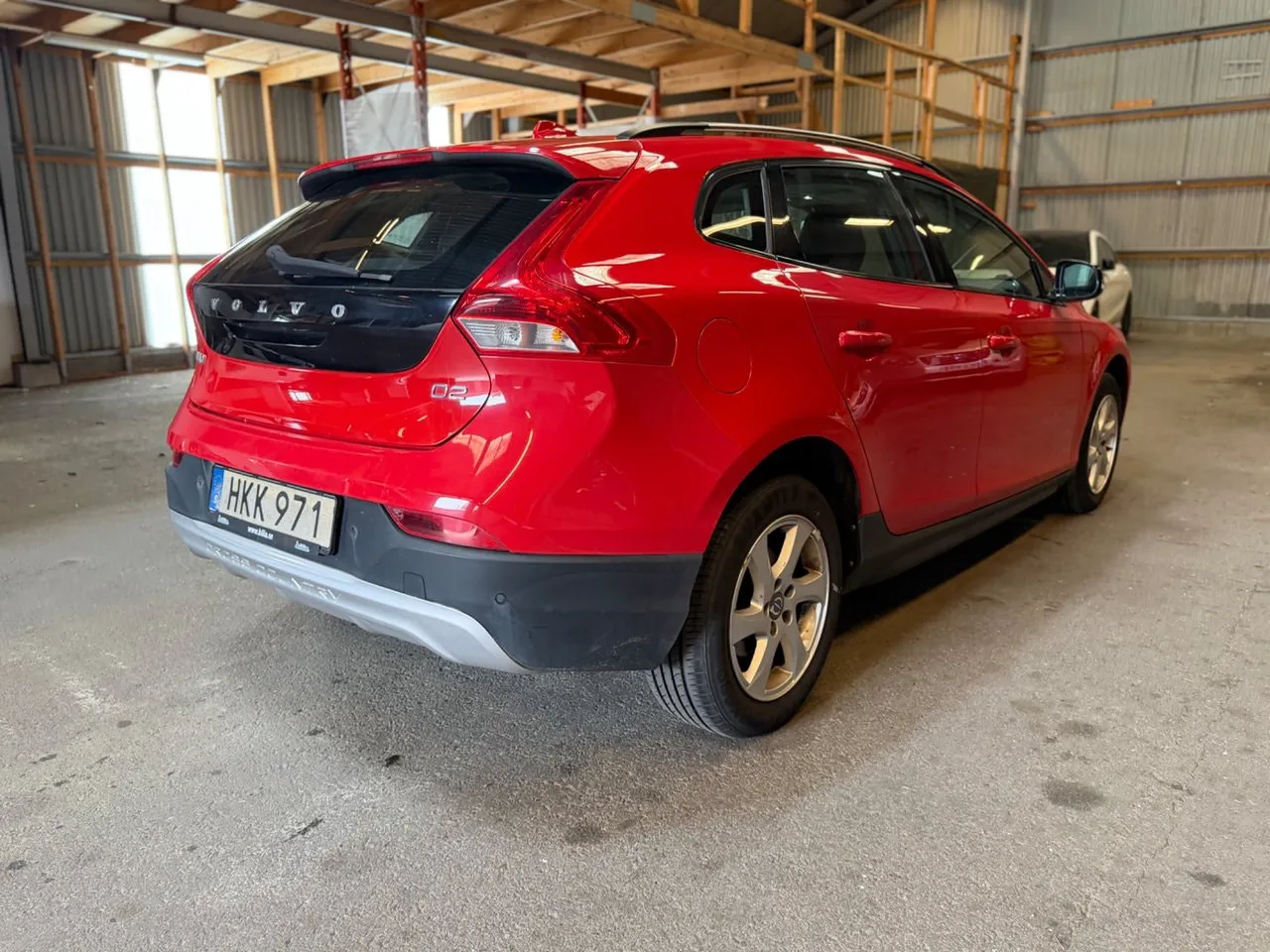Vehicle image 4