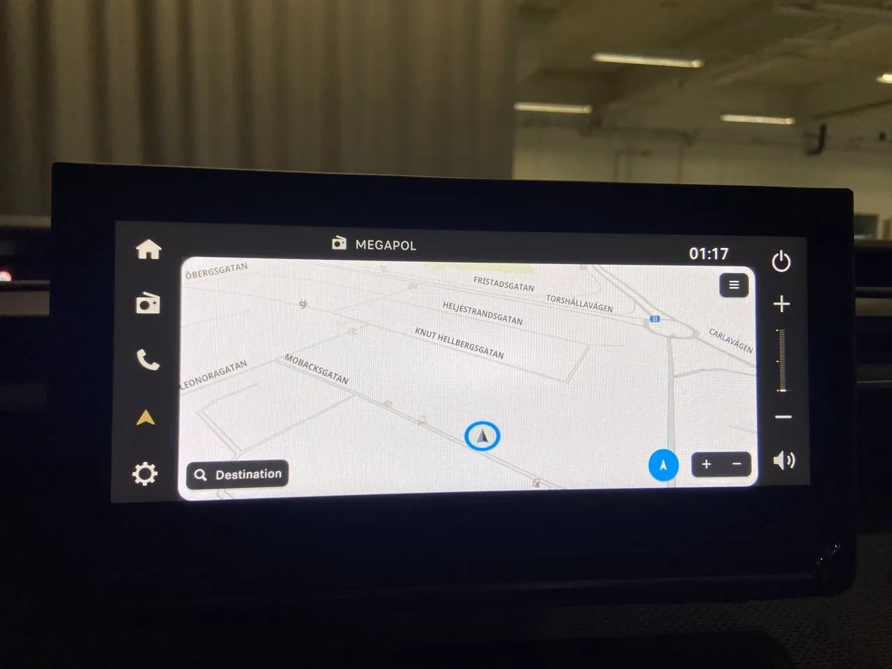 Vehicle image 14