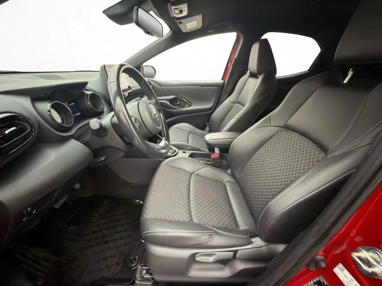 Vehicle image 11