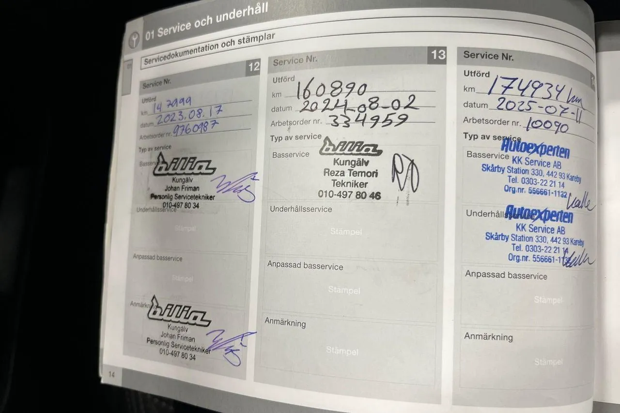 Vehicle image 20