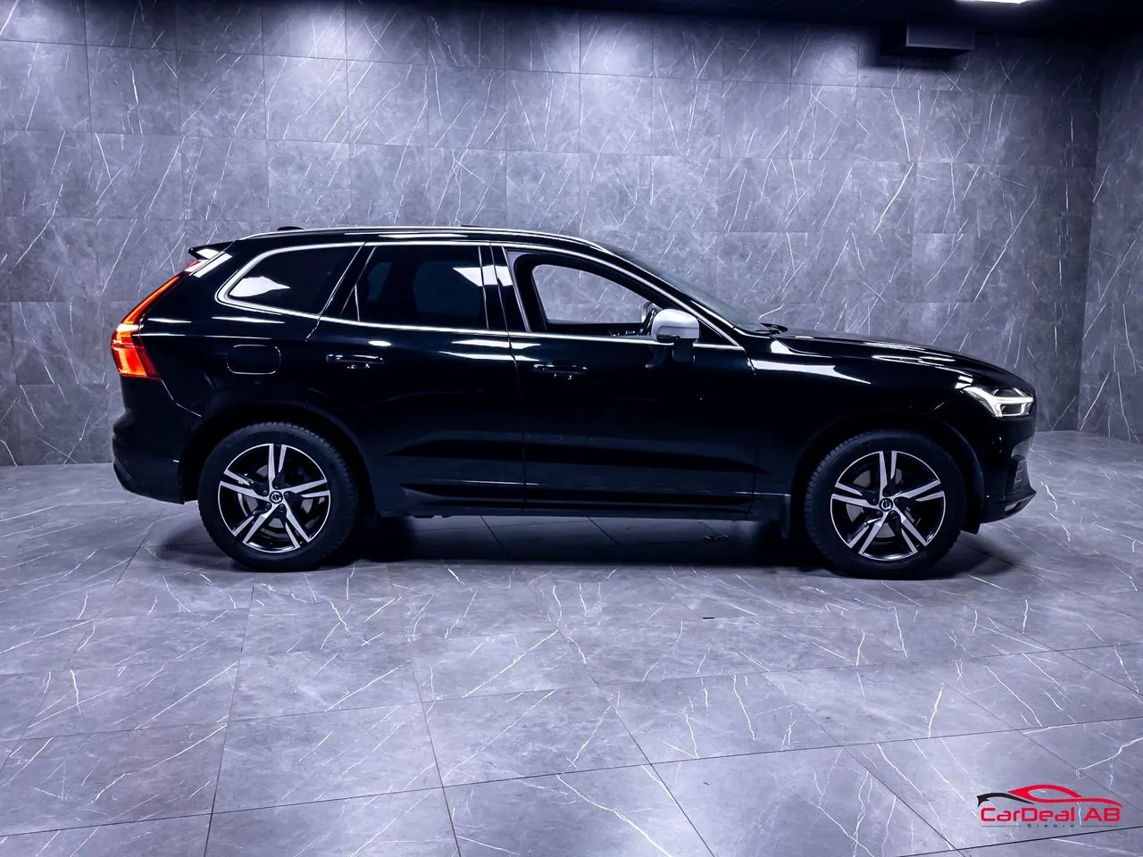 Vehicle image 7