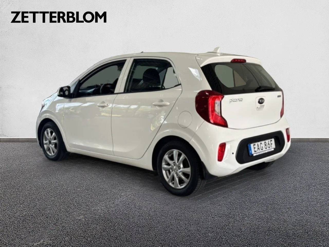 Vehicle image 11