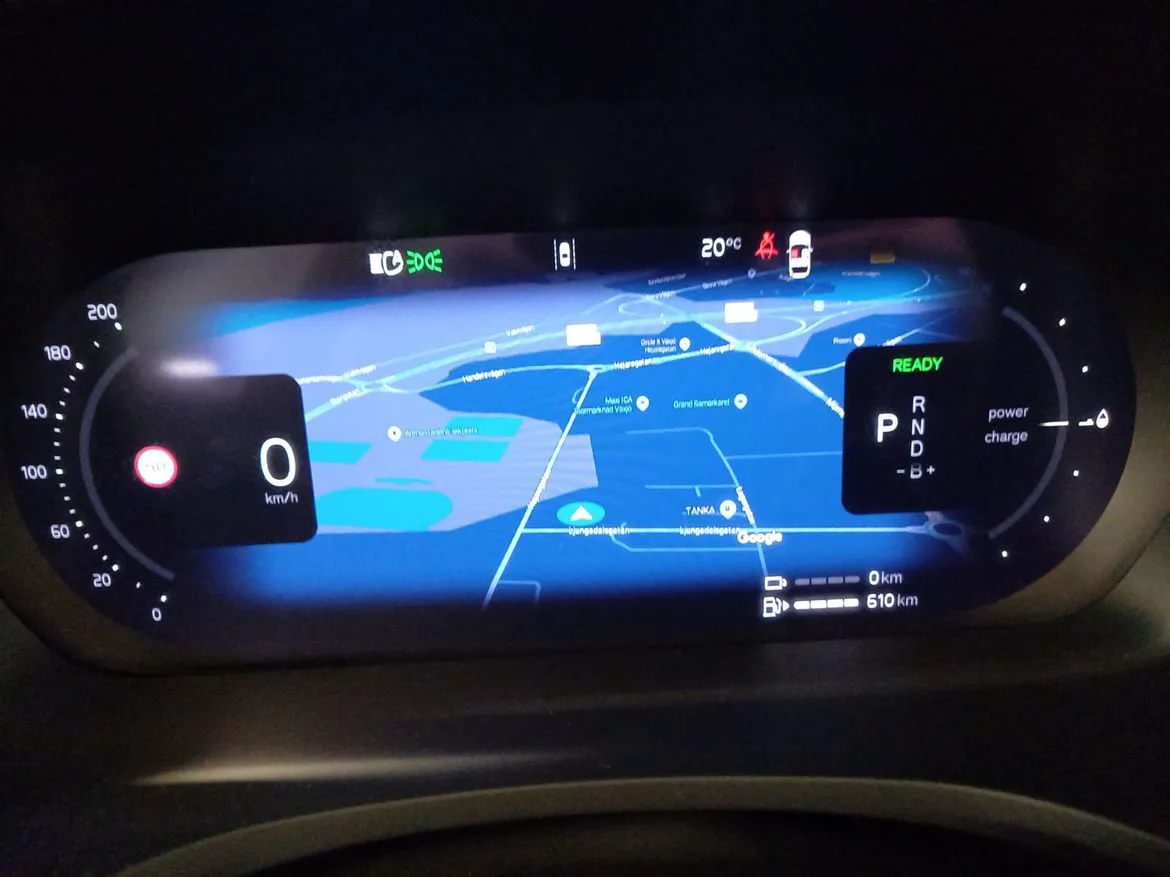 Vehicle image 13