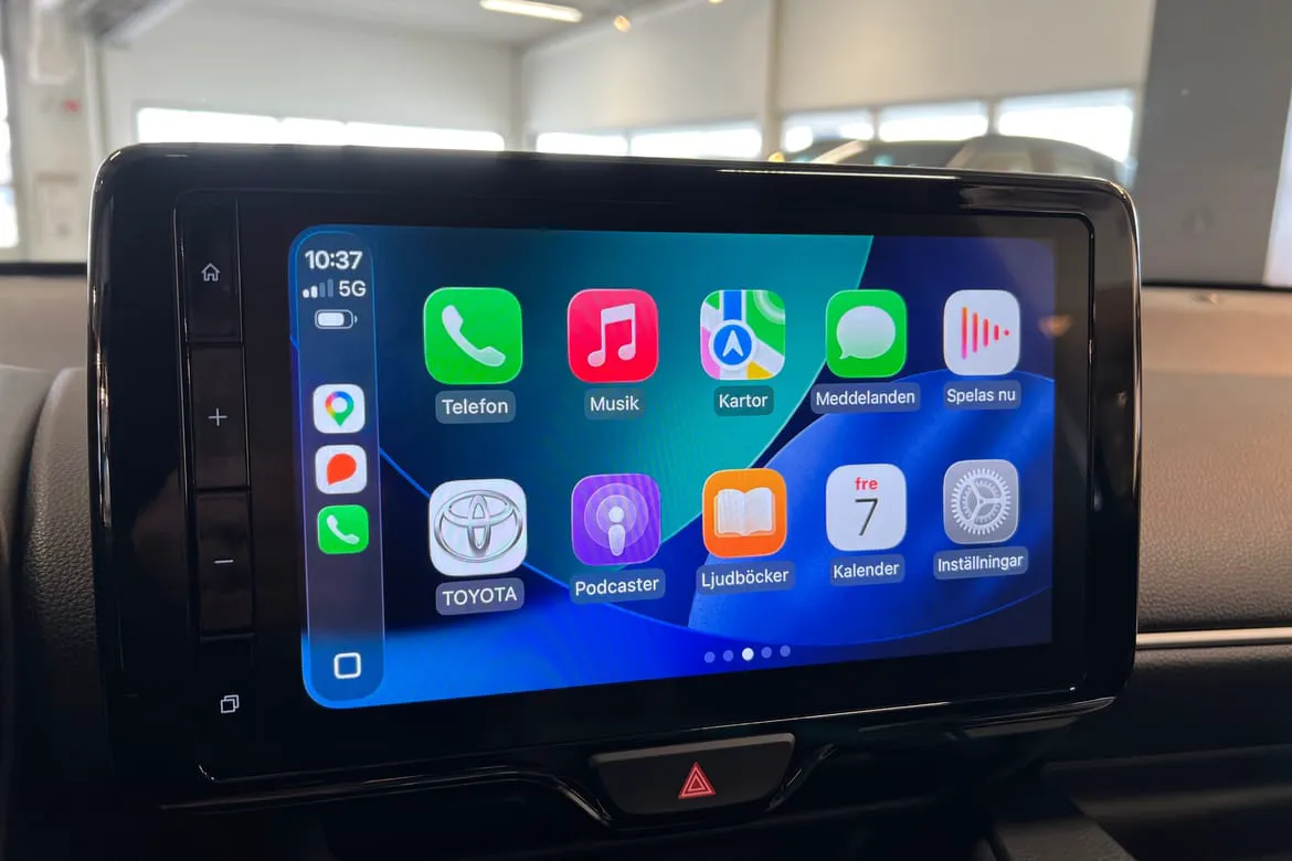 Vehicle image 14