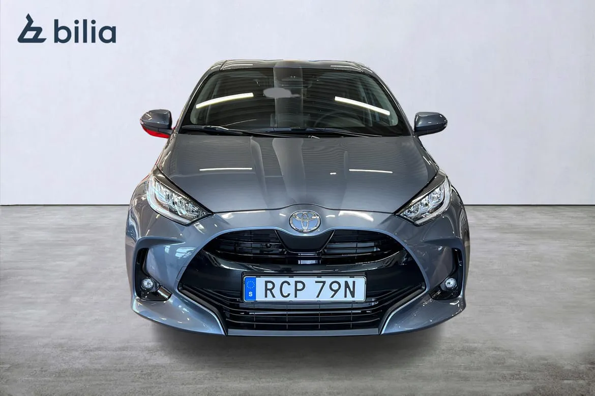 Vehicle image 5