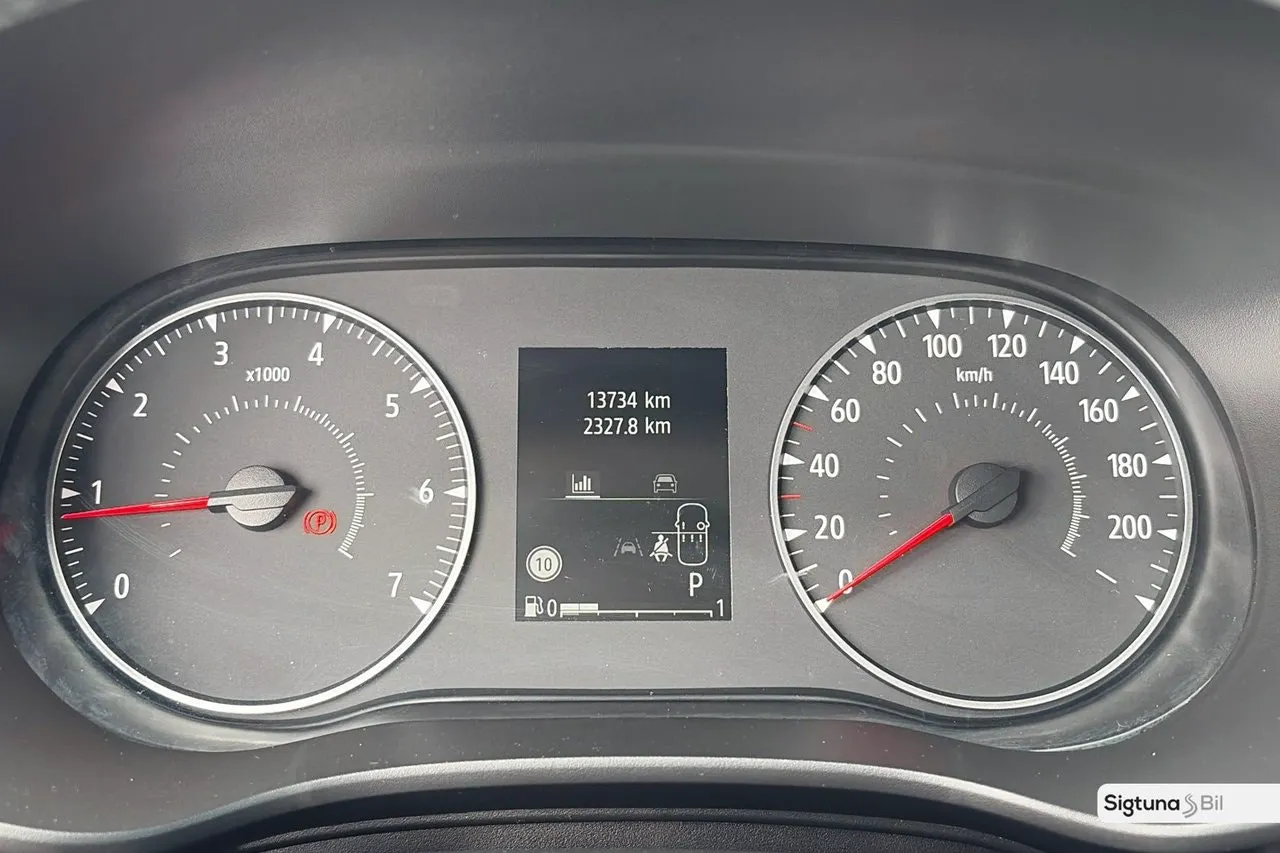 Vehicle image 22