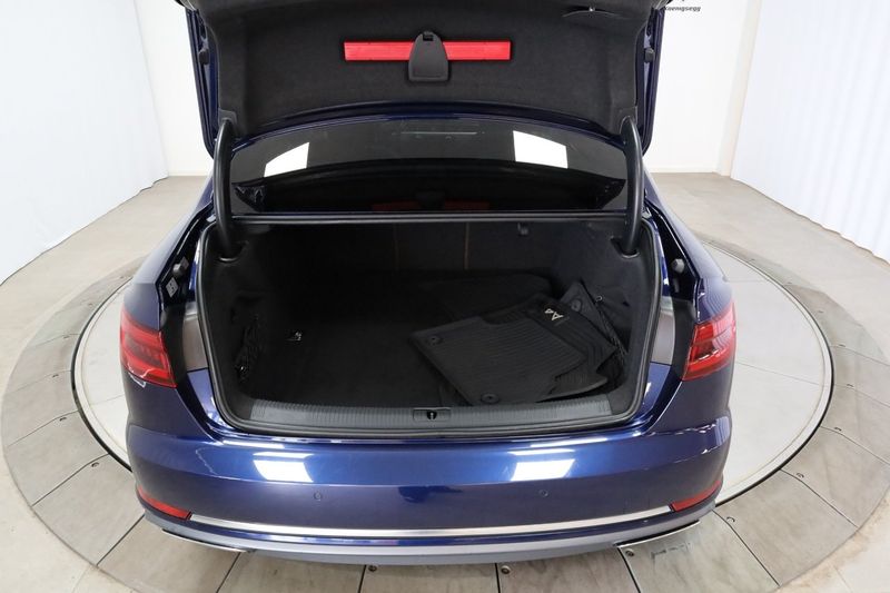 Audi A4 bild 10