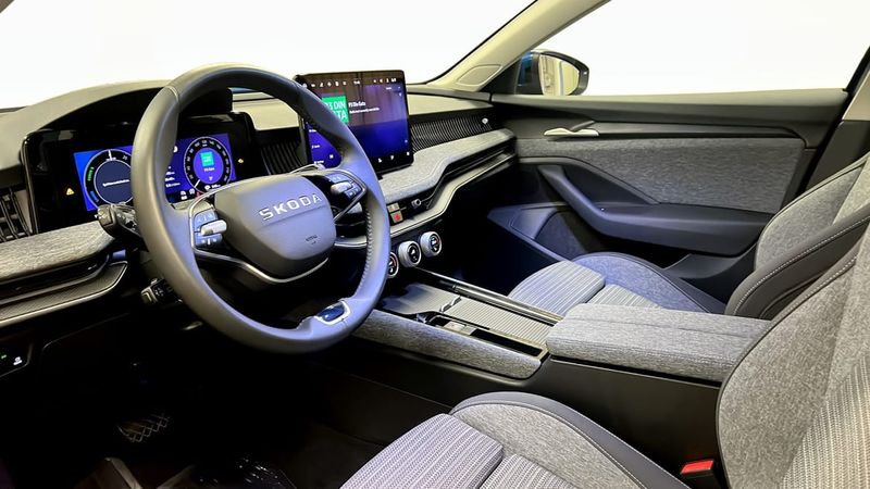 Skoda Superb bild 7