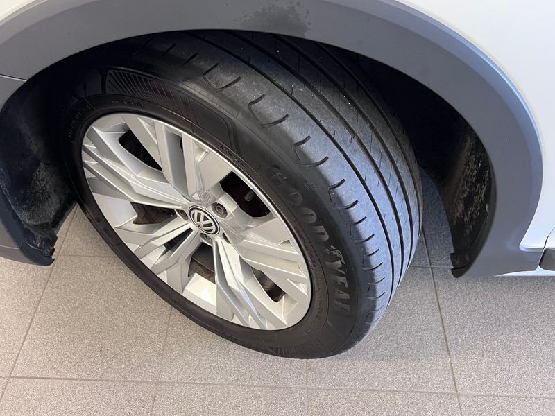 Volkswagen Passat bild 2