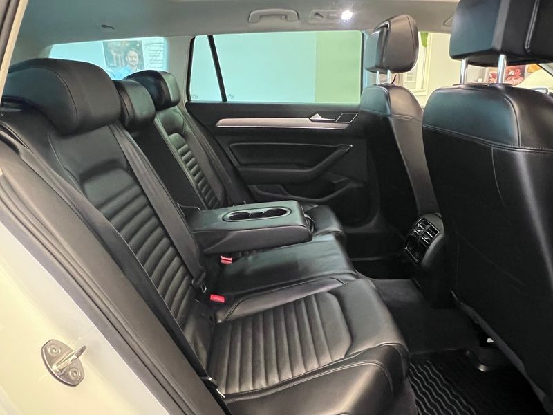 Volkswagen Passat bild 15