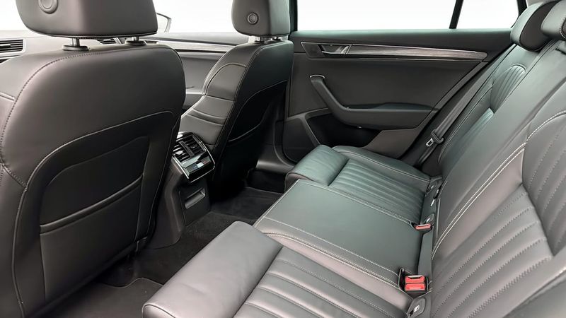Skoda Superb bild 11