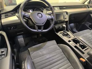 Volkswagen Passat bild 6