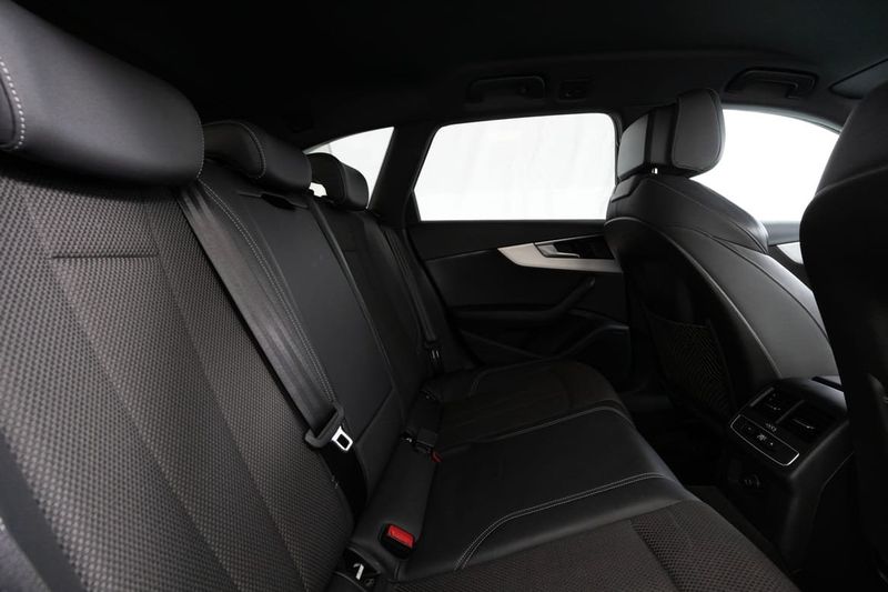 Audi A4 bild 15