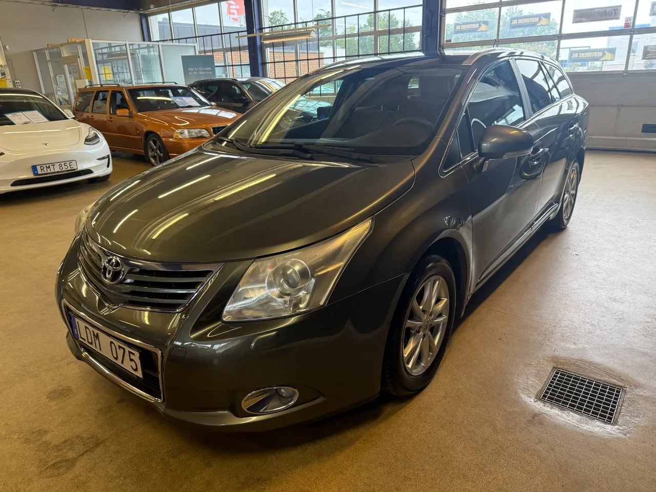 Vehicle image 1