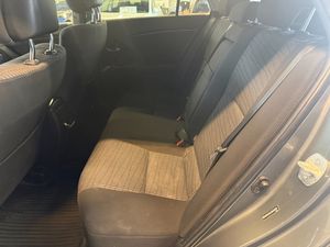Toyota Avensis bild 7