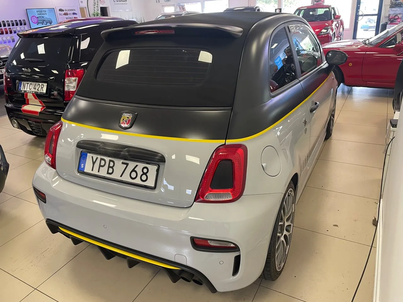 Vehicle image 5