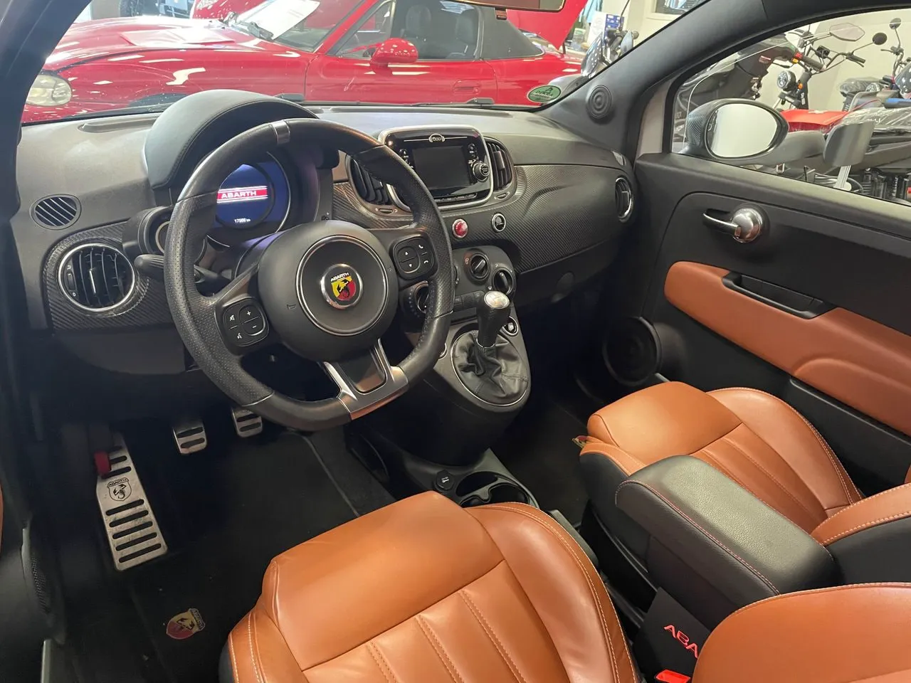 Vehicle image 6