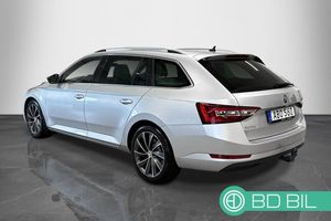 Skoda Superb bild 2