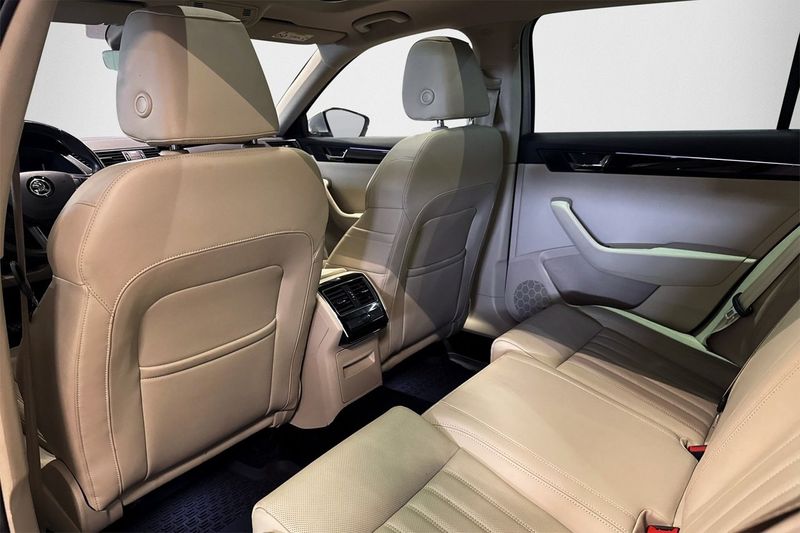 Skoda Superb bild 12