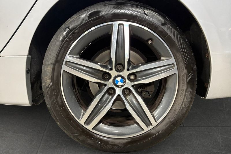 BMW 218 bild 16