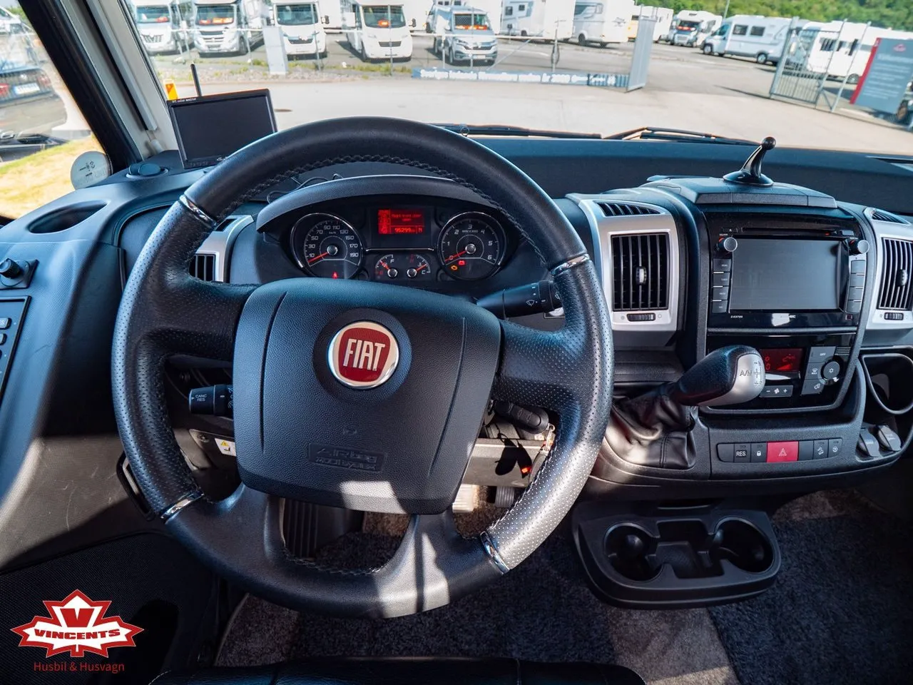 Vehicle image 18