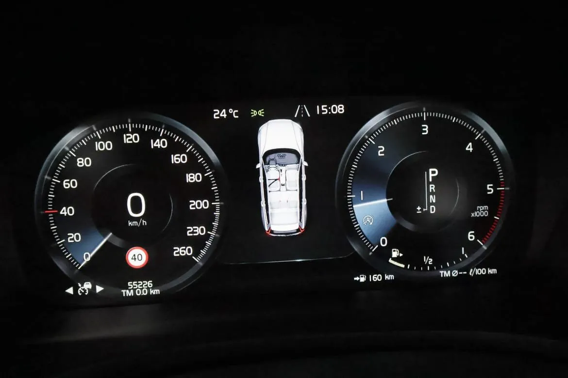Vehicle image 25