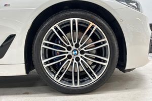 BMW 530 bild 11