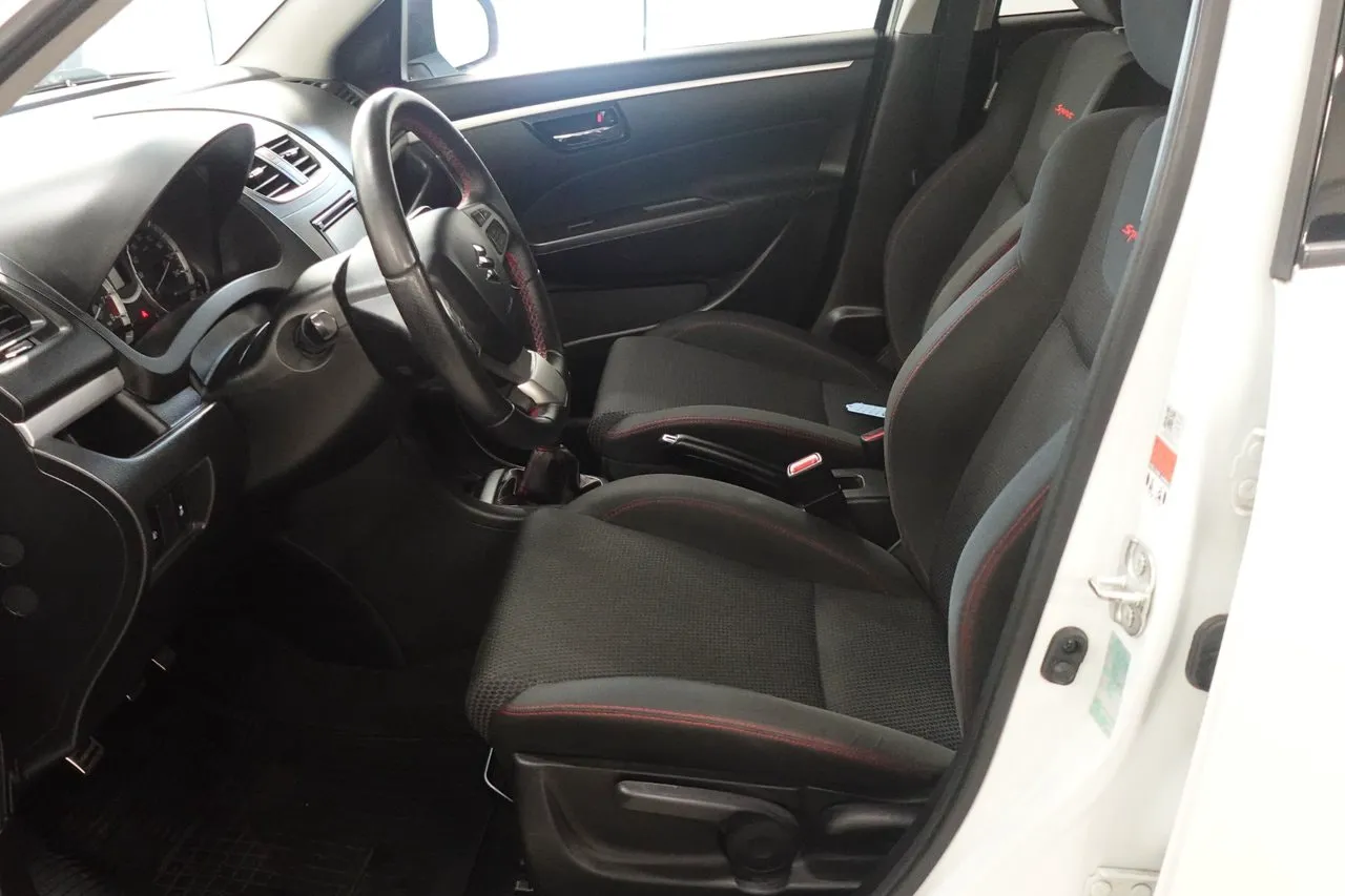 Vehicle image 12