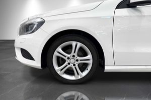 Mercedes A180 bild 2