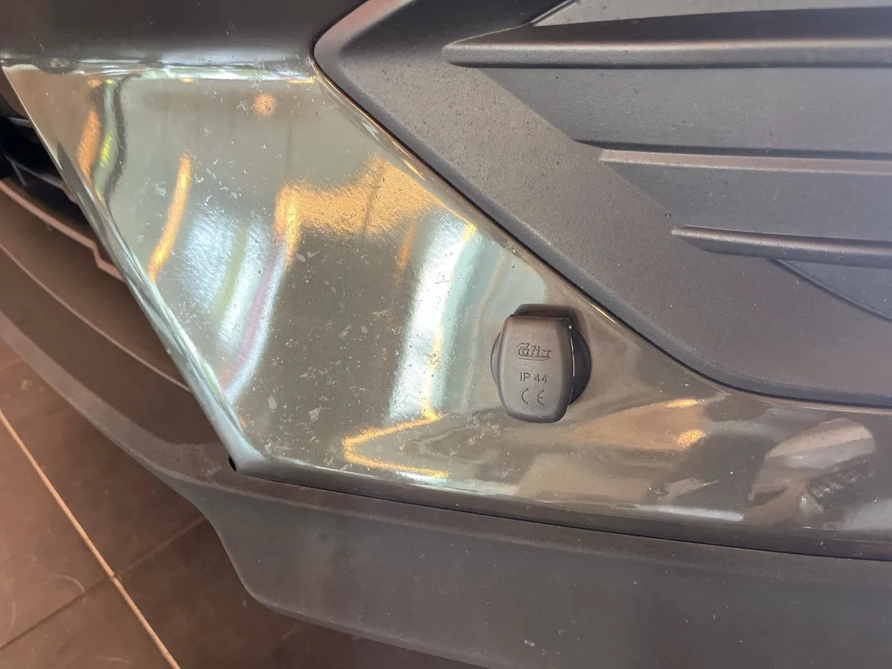 Vehicle image 20