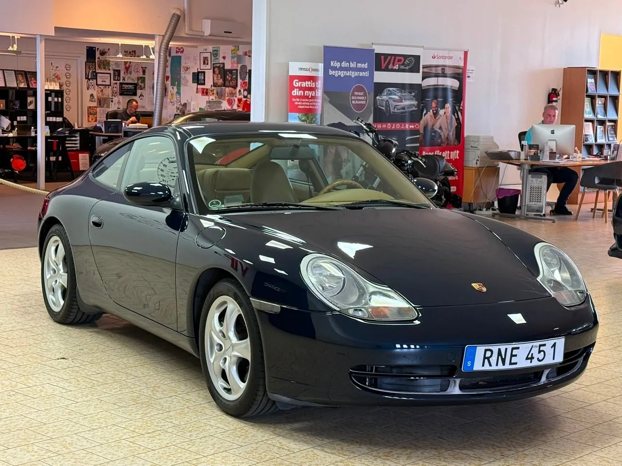 Vehicle image 8