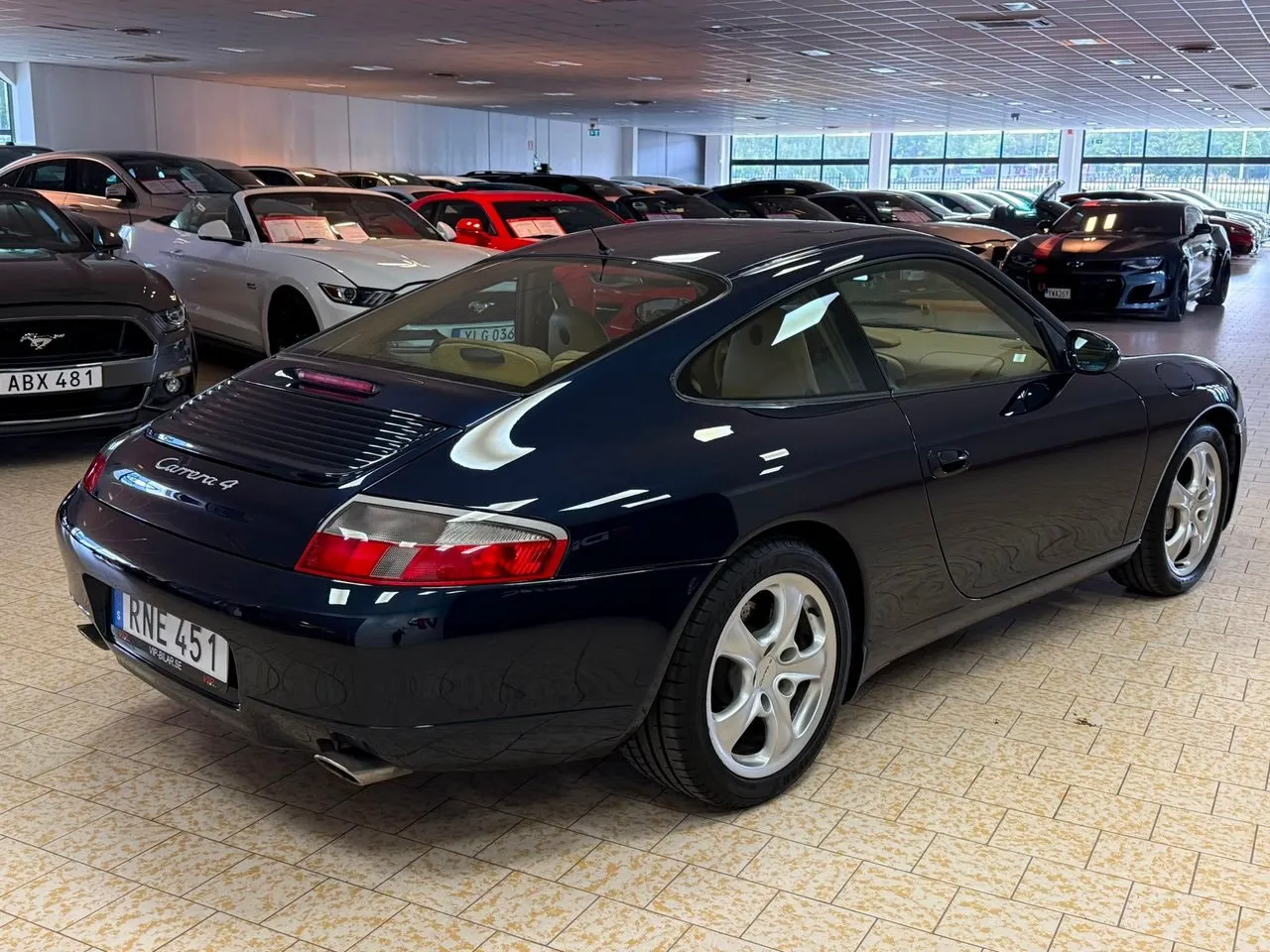Vehicle image 6