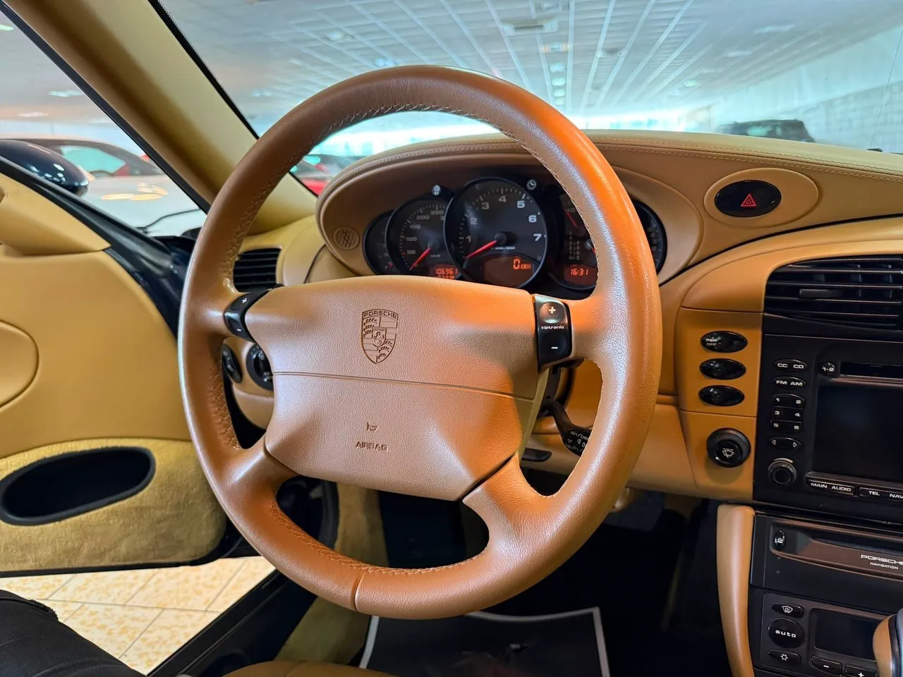 Vehicle image 23