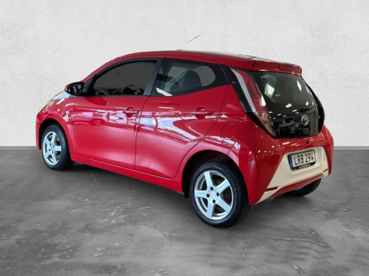 Vehicle image 2