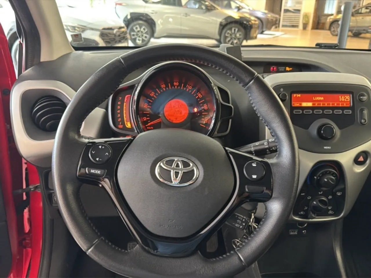 Vehicle image 15