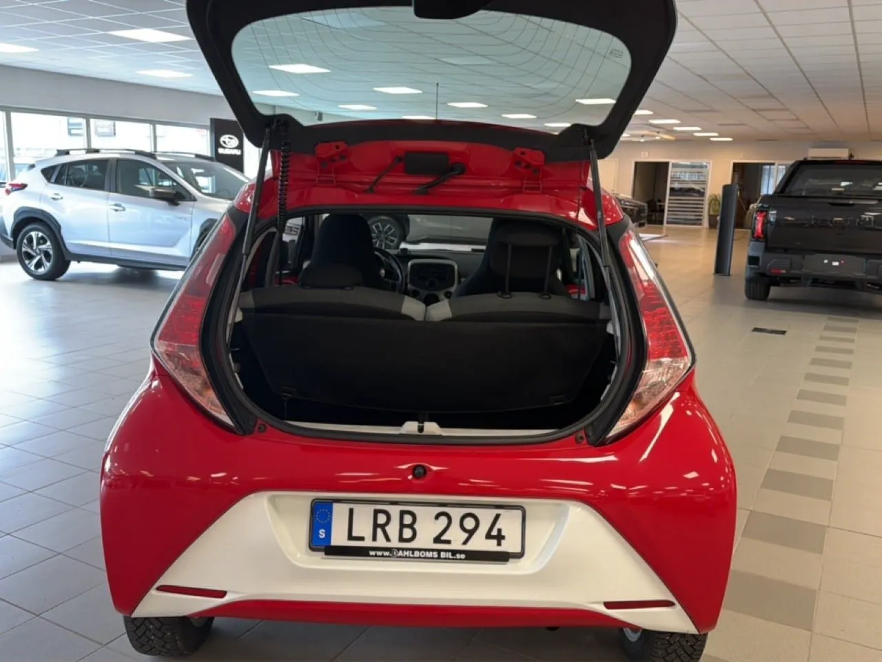 Vehicle image 8