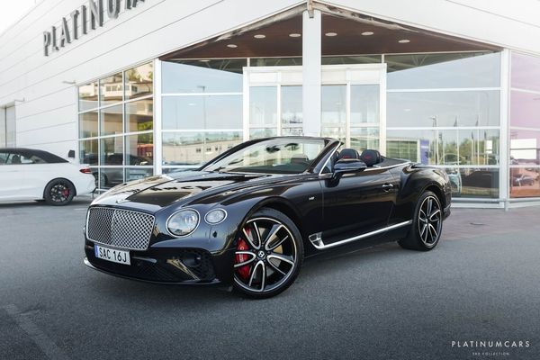 Bentley Continental GTC 4.0 V8 549hk / Kolfiber / Sv.Såld / Massage - 2022