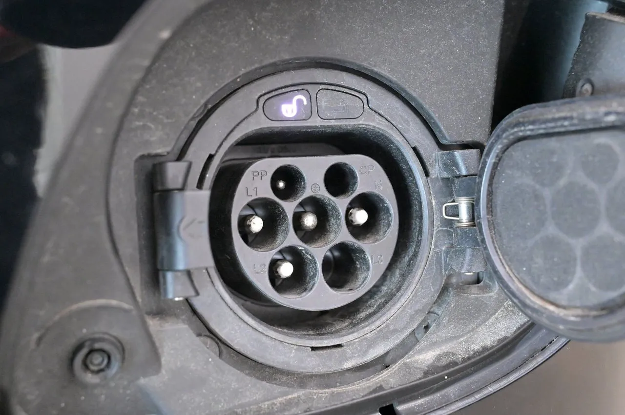 Vehicle image 22