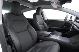 Tesla Model 3 bild 11