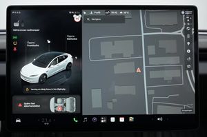 Tesla Model 3 bild 18