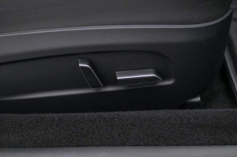Tesla Model 3 bild 12