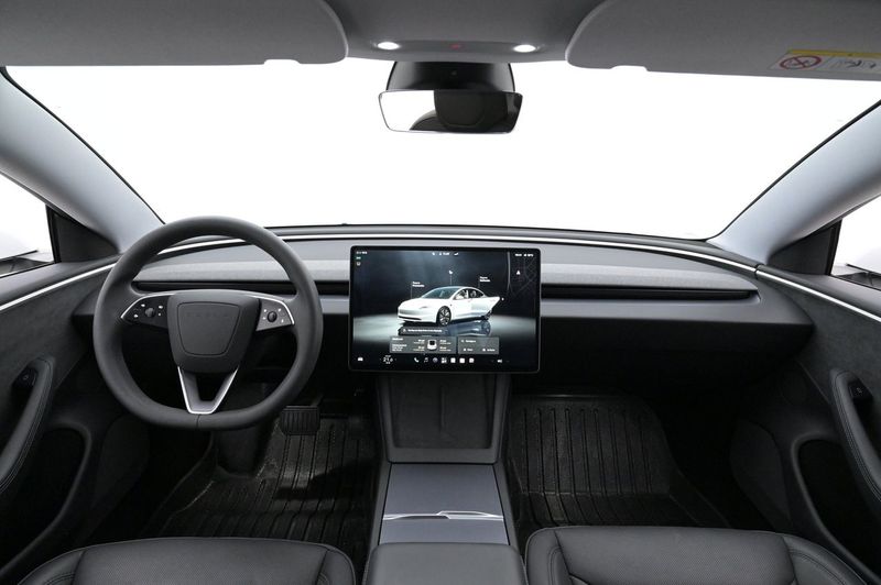 Tesla Model 3 bild 6