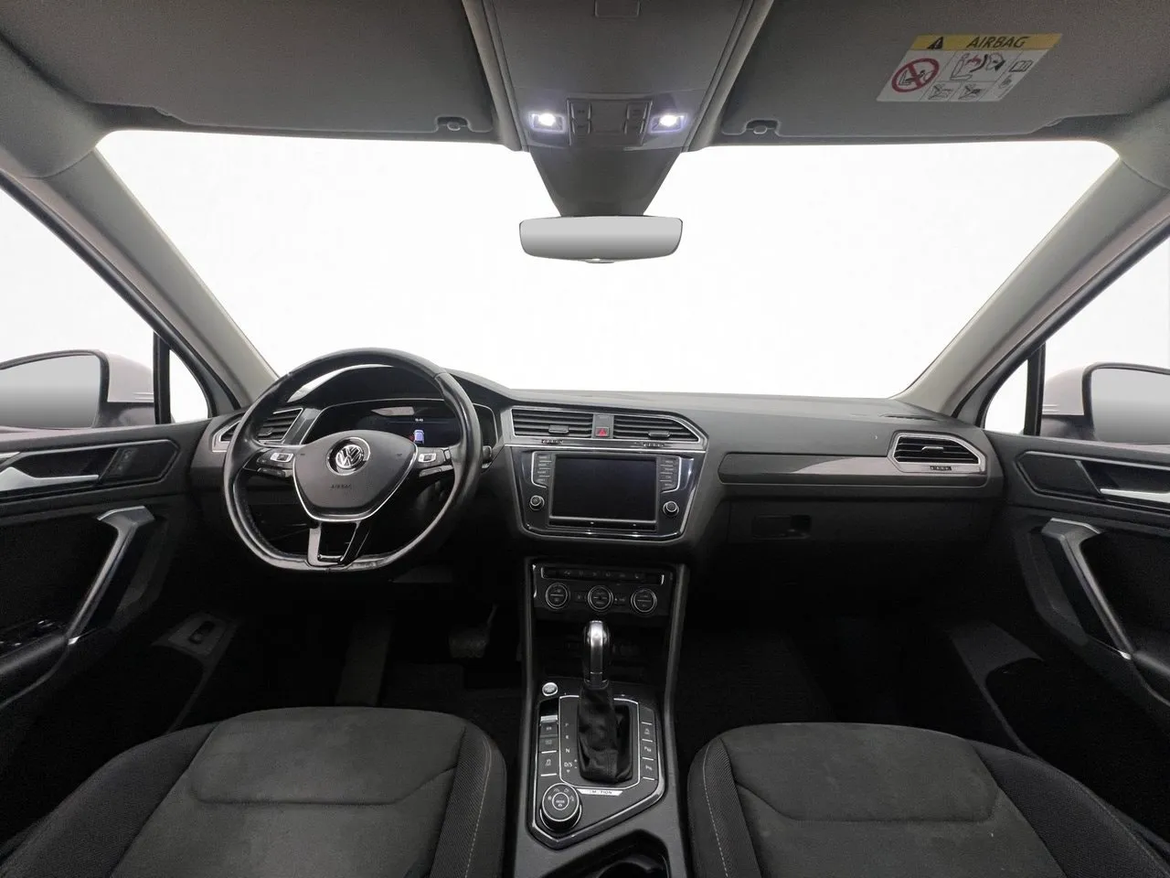 Vehicle image 18