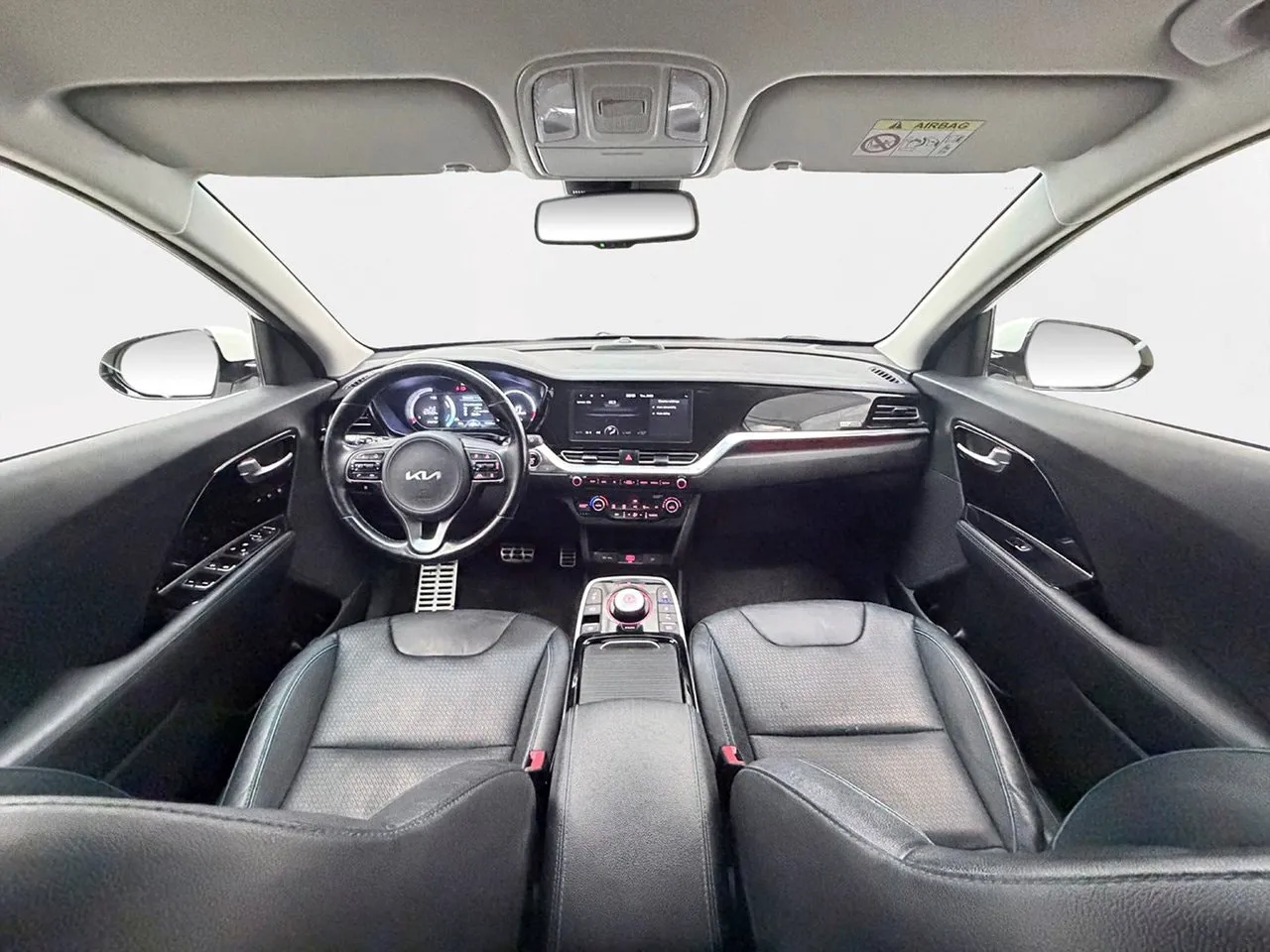 Vehicle image 18