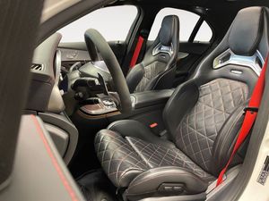 Mercedes C63 AMG bild 9