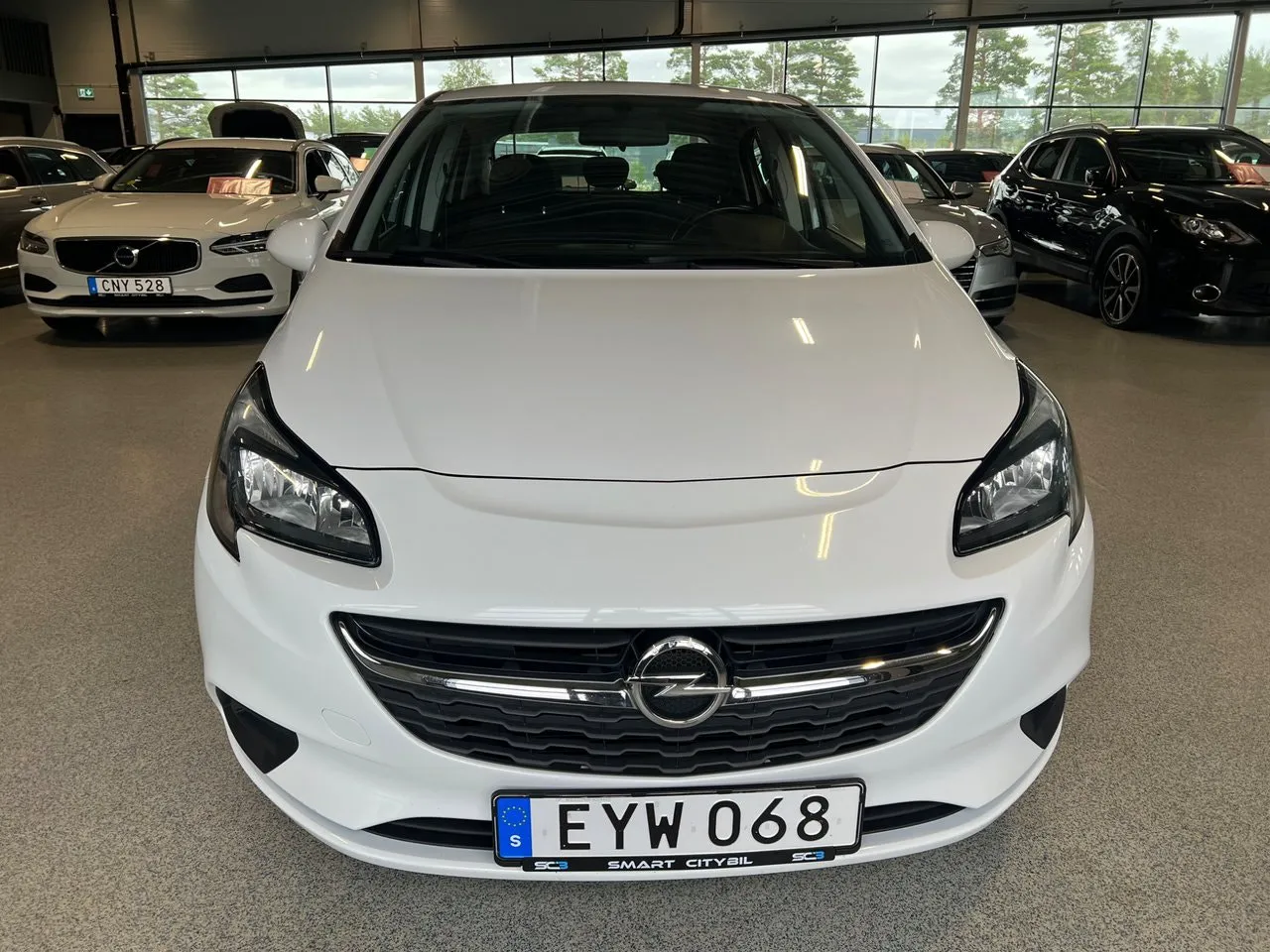 Vehicle image 7