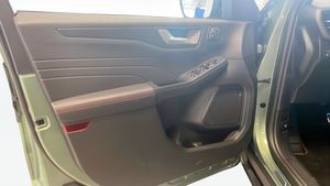Ford Kuga bild 11