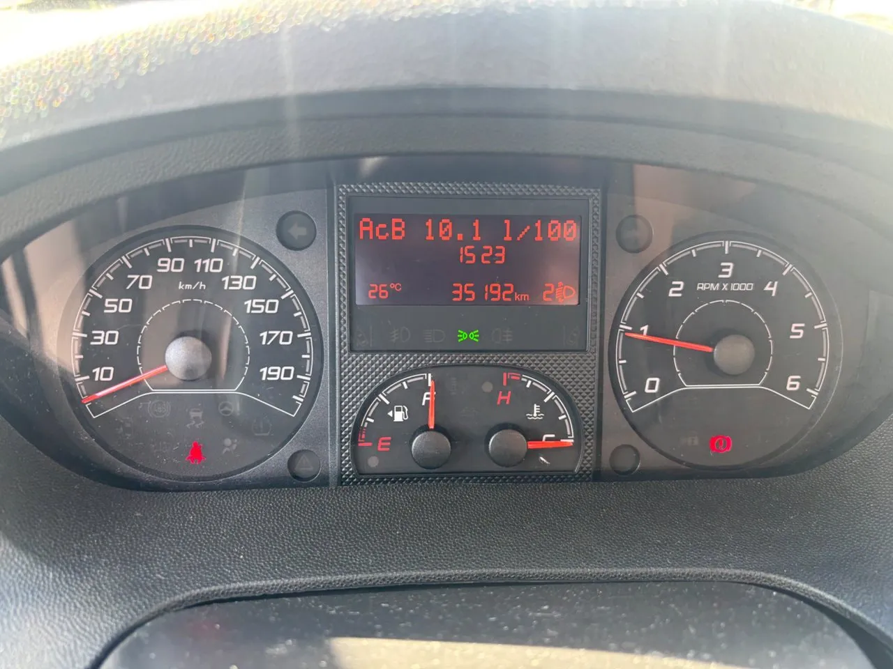 Vehicle image 16