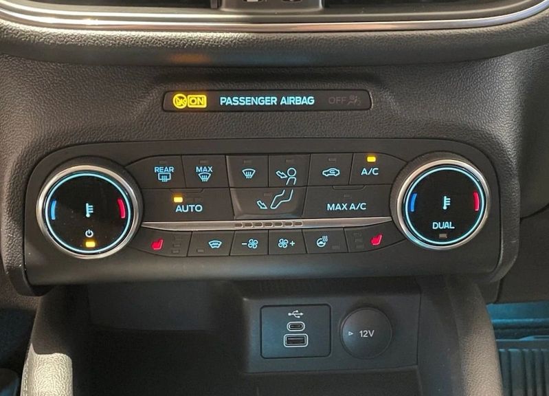 Ford Kuga bild 18