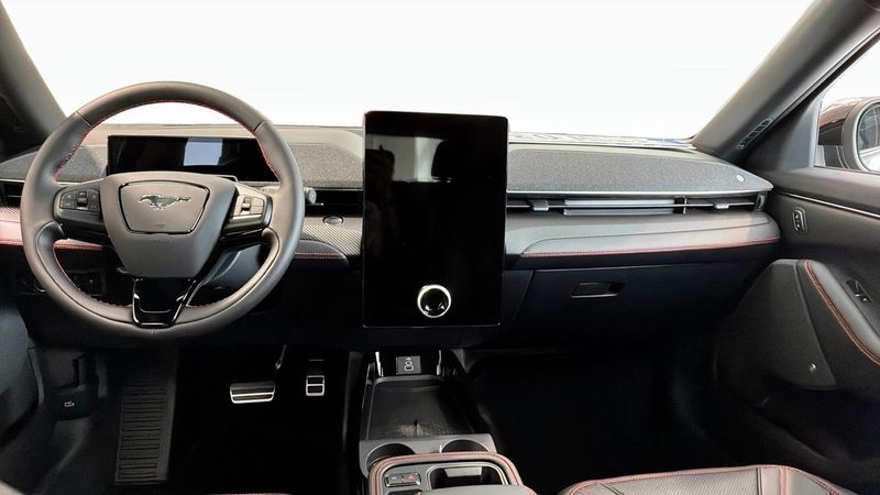 Ford Mustang Mach-E bild 4